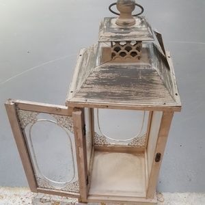 Kirkland's Lantern